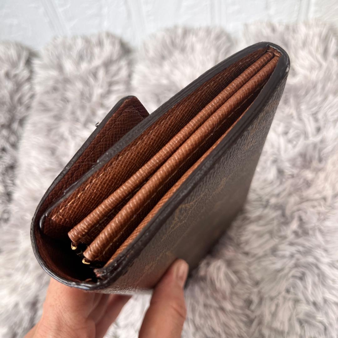 ルイヴィトン　ポルトフォイユサラ　長財布　モノグラムキャンバス