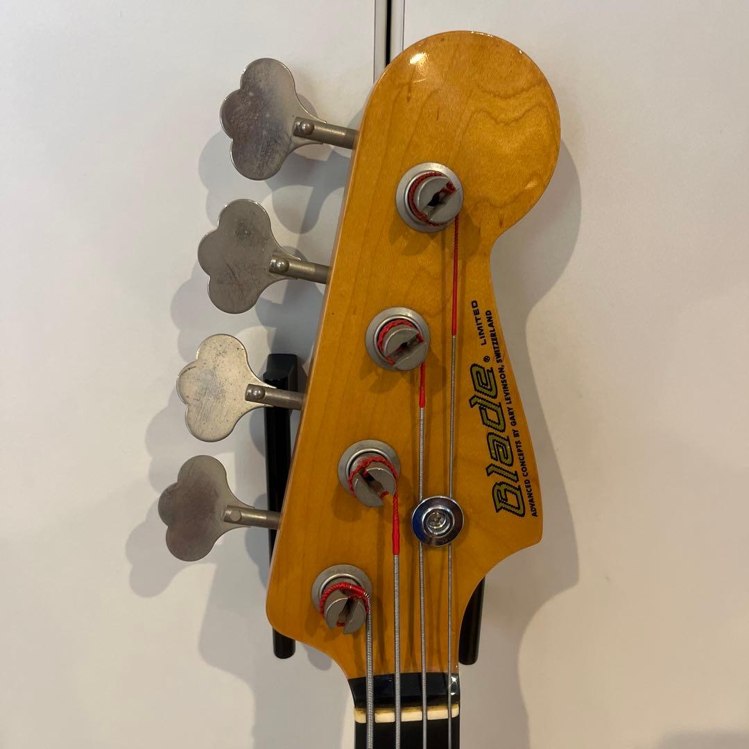 ベース Blade Levinson Limited Jazz Bass