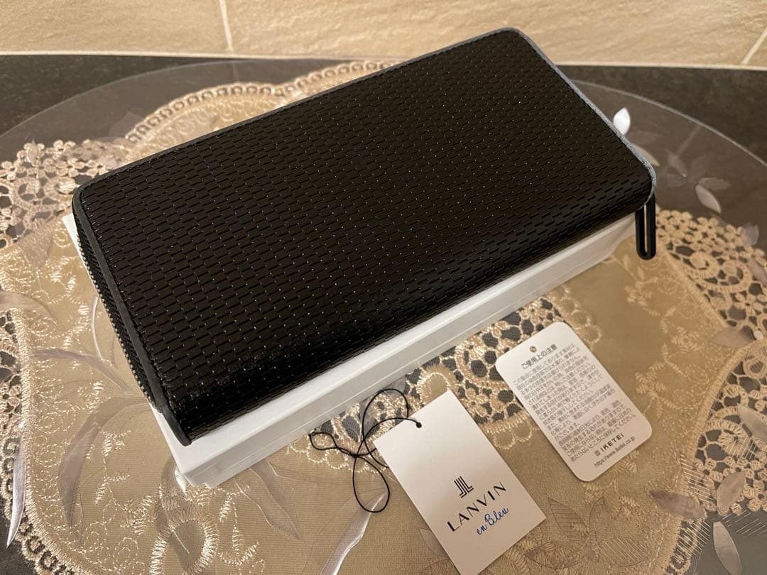 【新品】LANVIN en Bleu　長財布　黒　17,600円