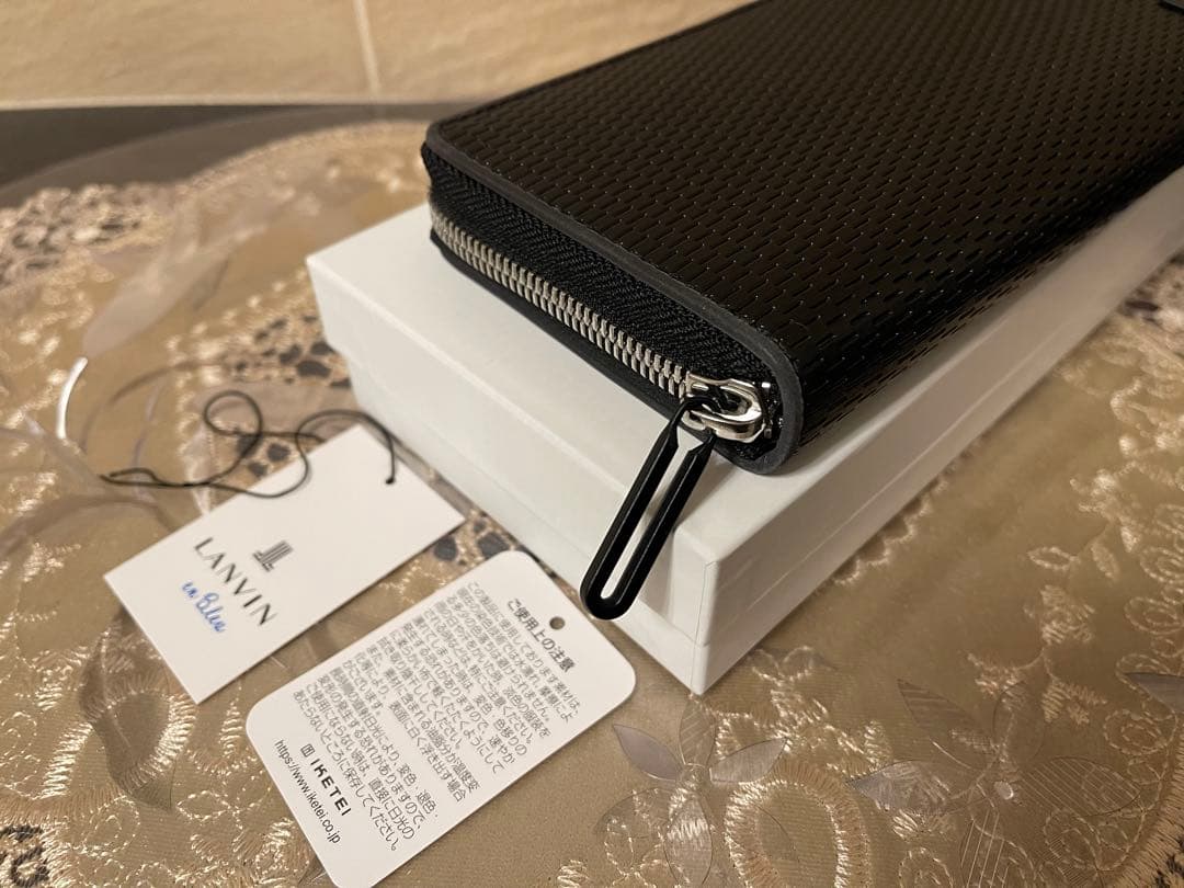 【新品】LANVIN en Bleu　長財布　黒　17,600円