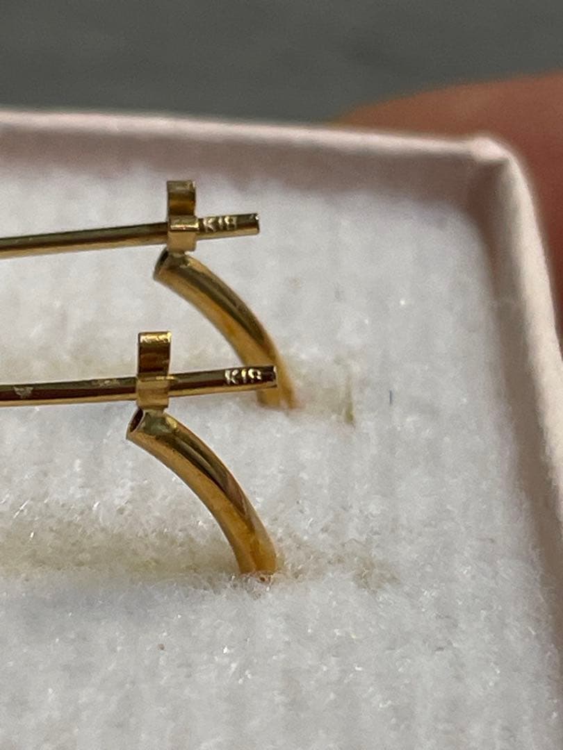 ぽ*ょ様 18Kゴールド フープピアス 未使用 ポーチ付き