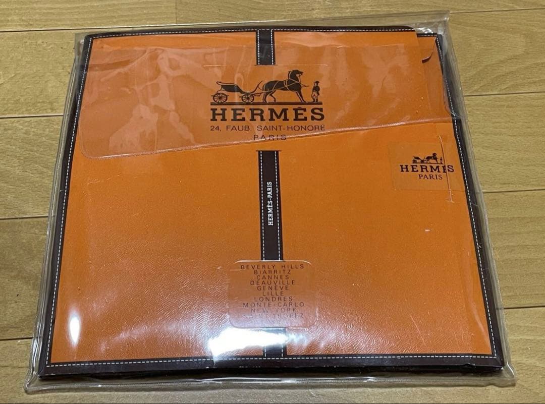 超希少　オールドデザイン　HERMES エルメス　大判スカーフ　シルク 新品