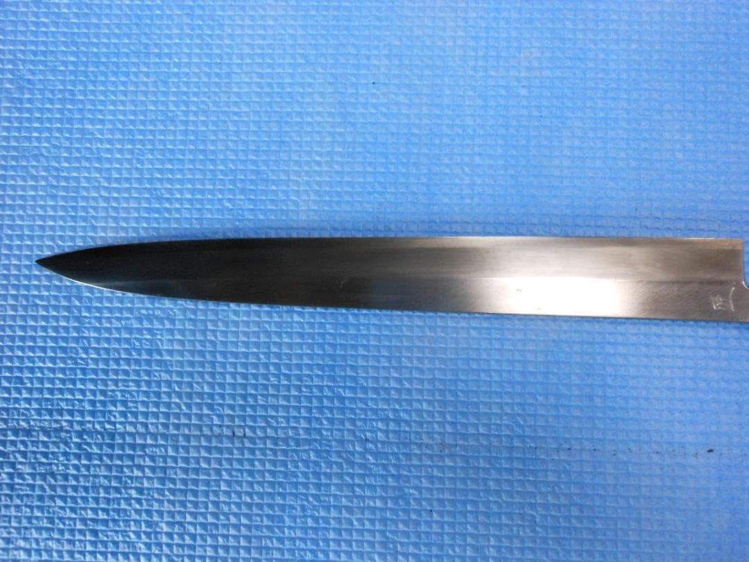 柳刃包丁・刺身包丁　銘・匠　　長さ・約４９ｃｍ