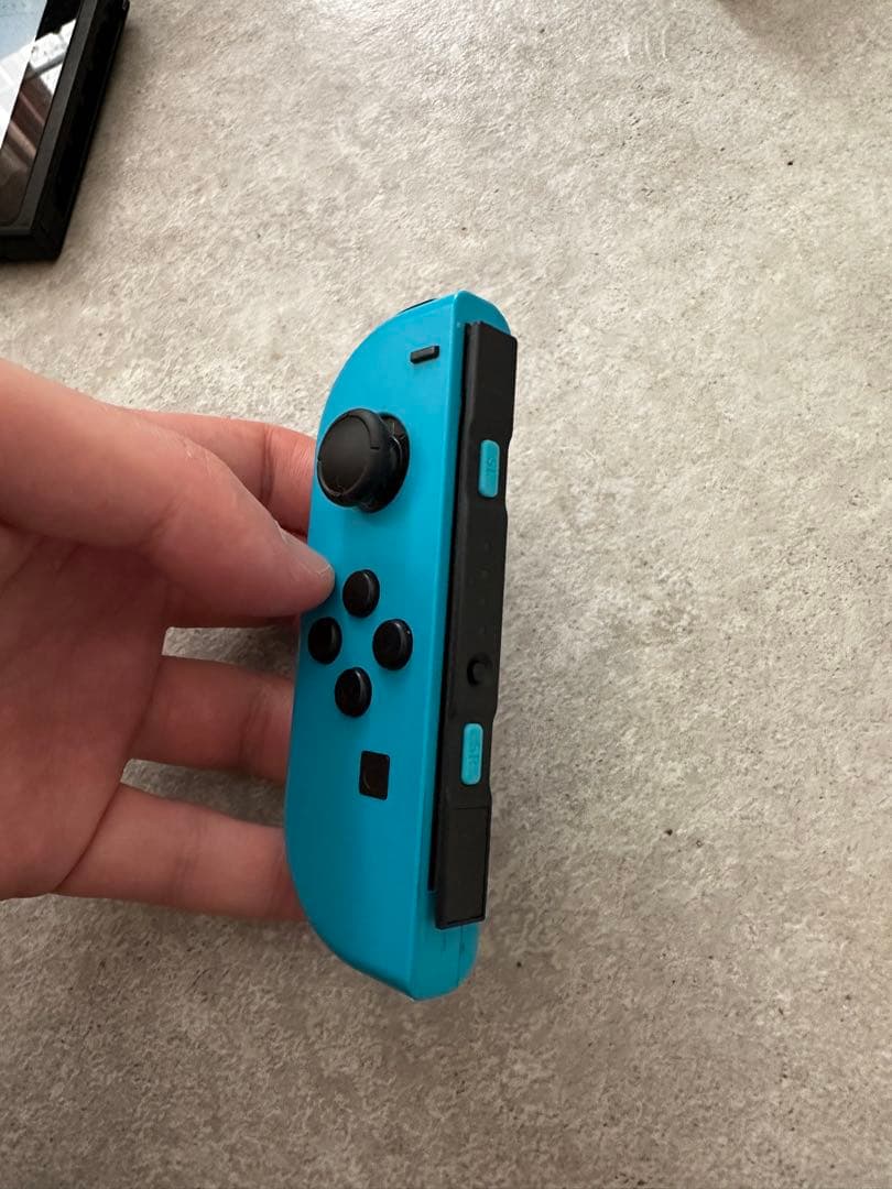 Nintendo Switch 本体 ネオンブルー/ネオンレッド