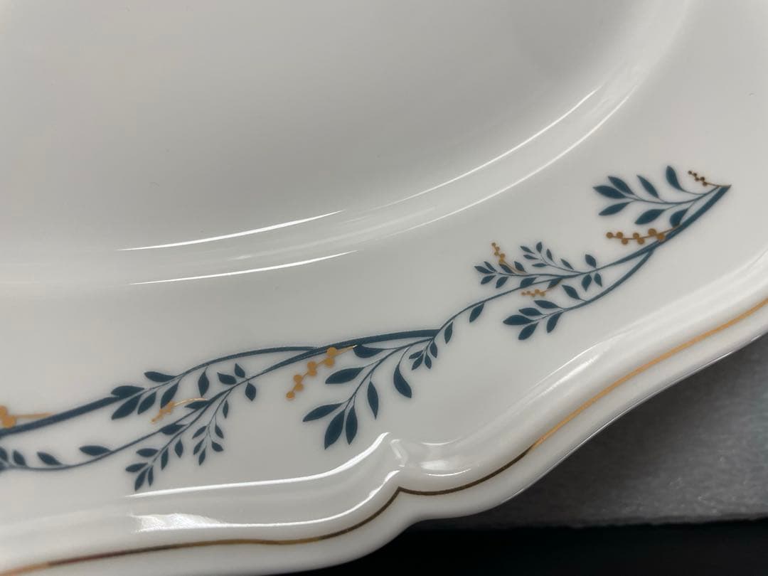 【非売品】Van Cleef & Arpels 、RAYNAUD製　楕円皿
