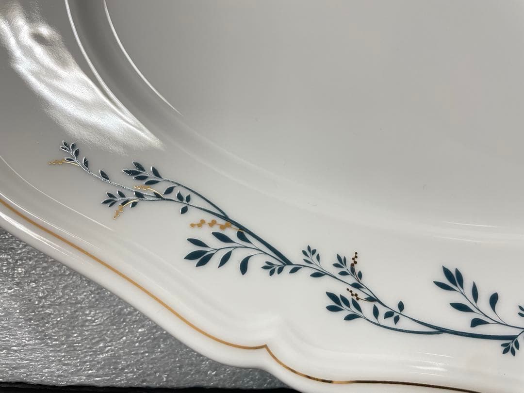 【非売品】Van Cleef & Arpels 、RAYNAUD製　楕円皿