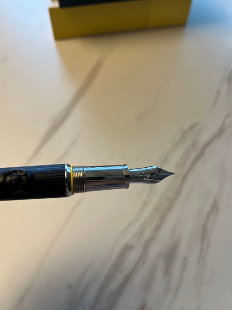 Montblanc 万年筆 Disneyディズニー スペシャルエディションF細字