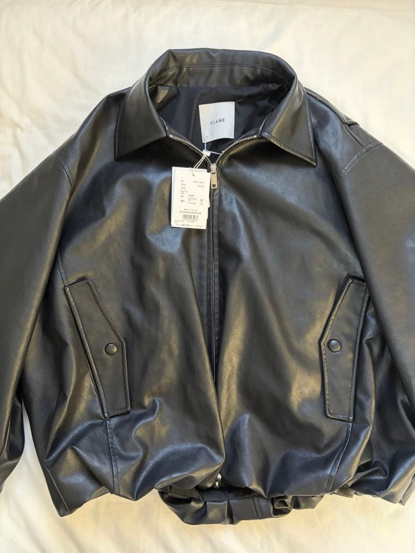 タグ付属　CLANE / FAKE LEATHER BALLOON JACKET