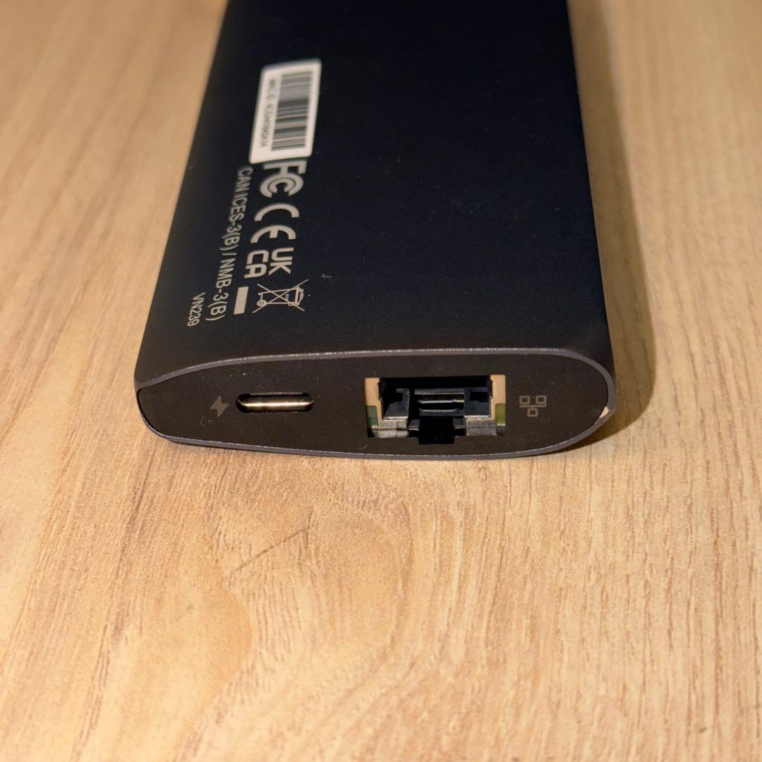 Satechi V3 マルチ USB-C ハブ 8-in-1 (ミッドナイト)