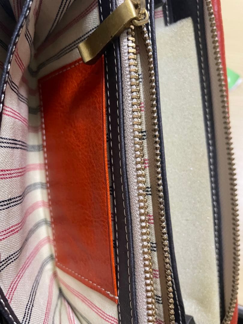 TAKEO KIKUCHI オレンジレザー長財布