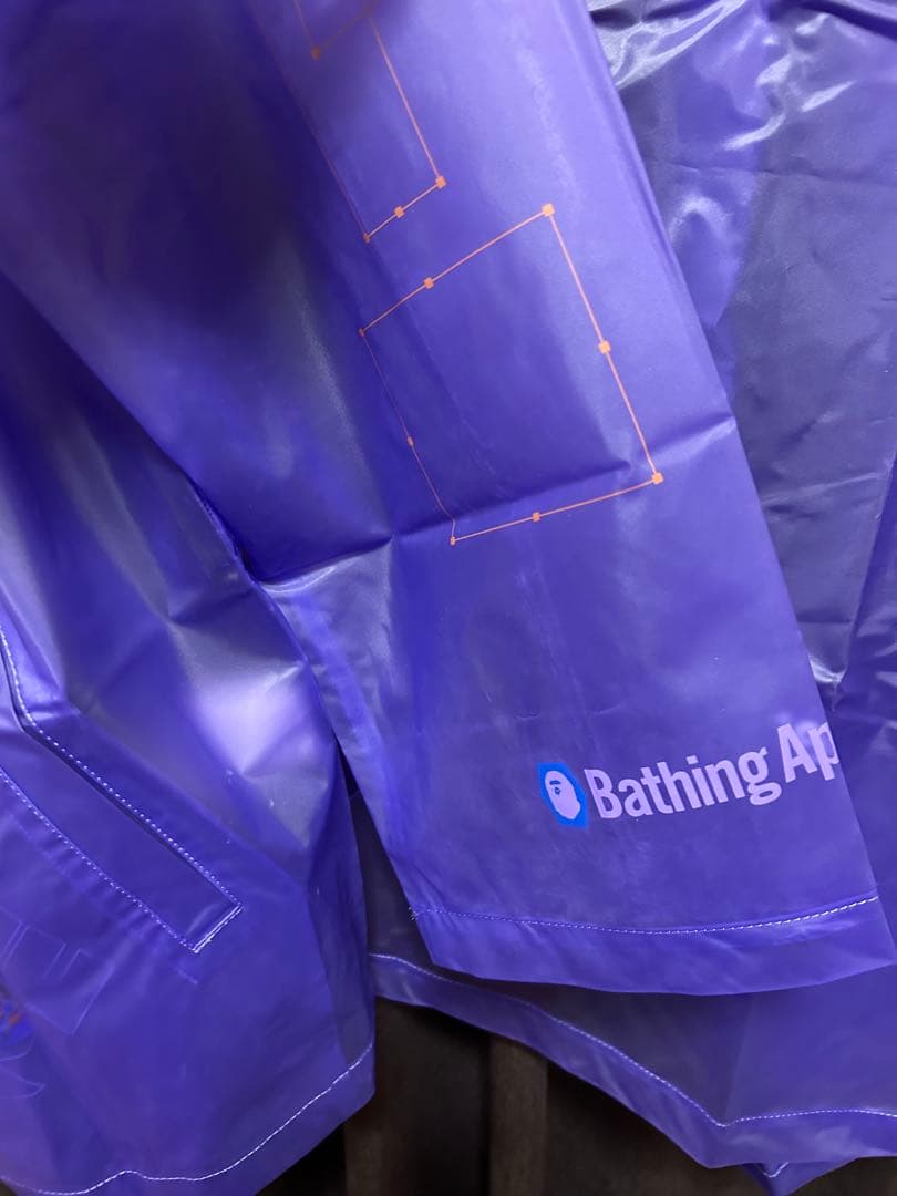 A BATHING APE 紫色 レインコート 新品 2XL