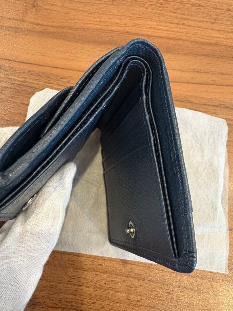 イビサ　二つ折り財布　本革