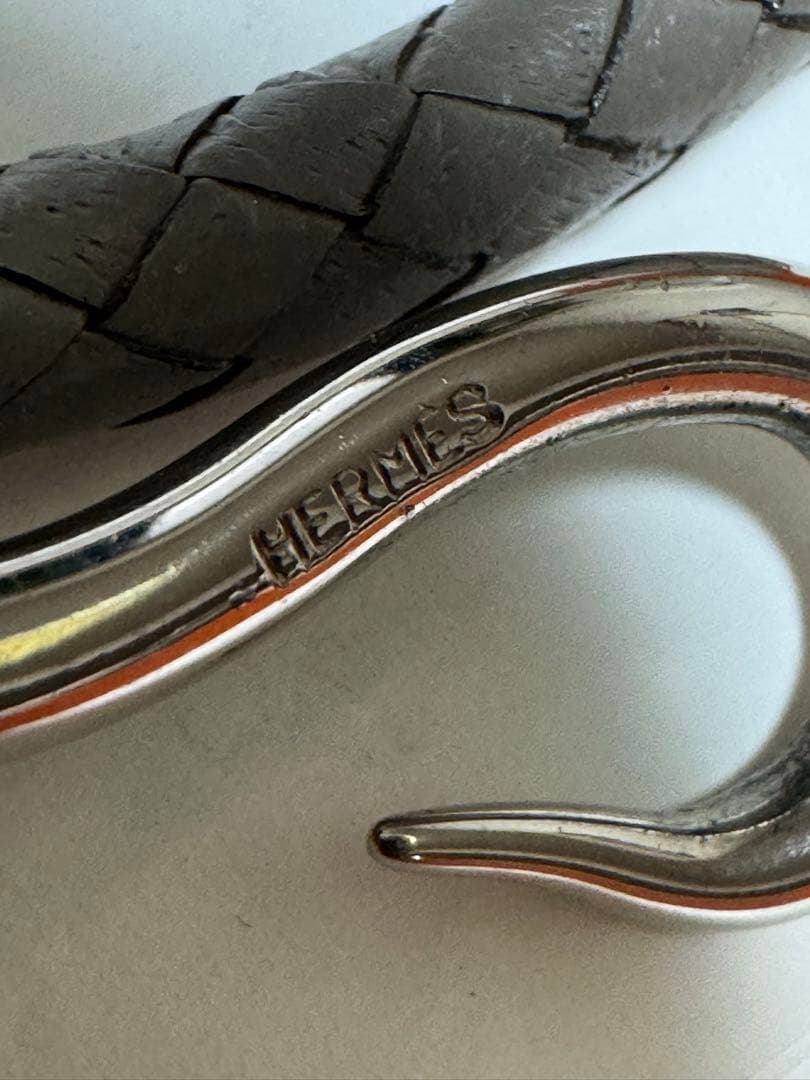 ん⭐︎HERMES グレー 編み込みレザーブレスレット