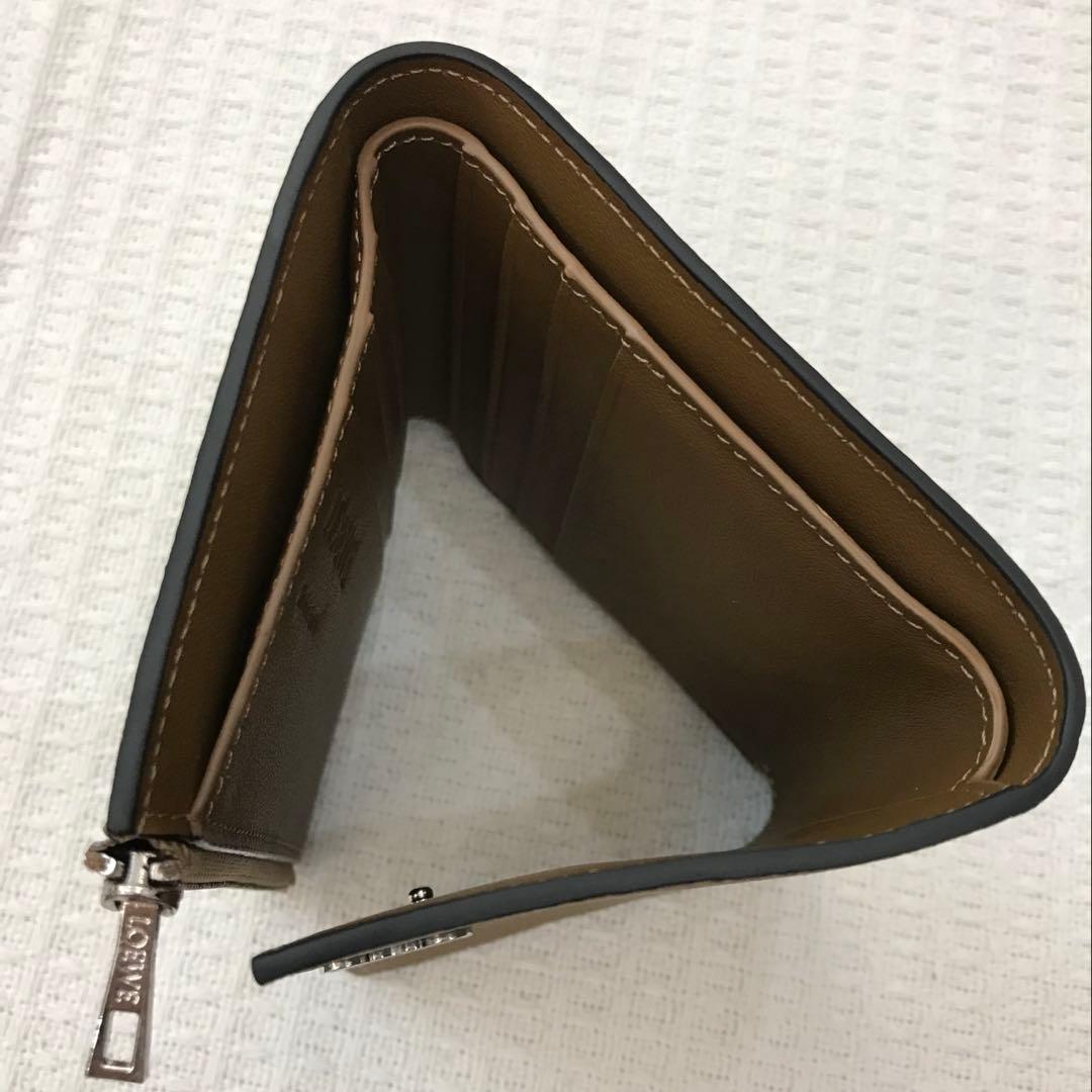 ロエベ　レザー　三つ折り財布