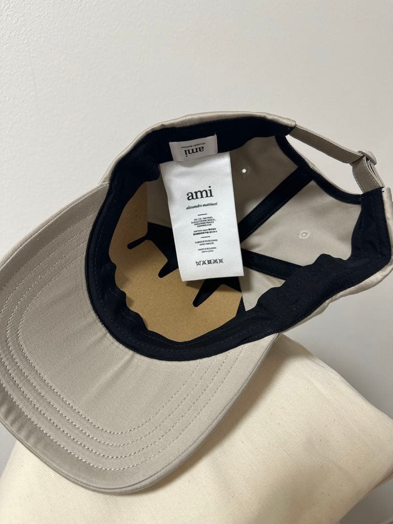 AMI PARIS アミパリス スタッドキャップ