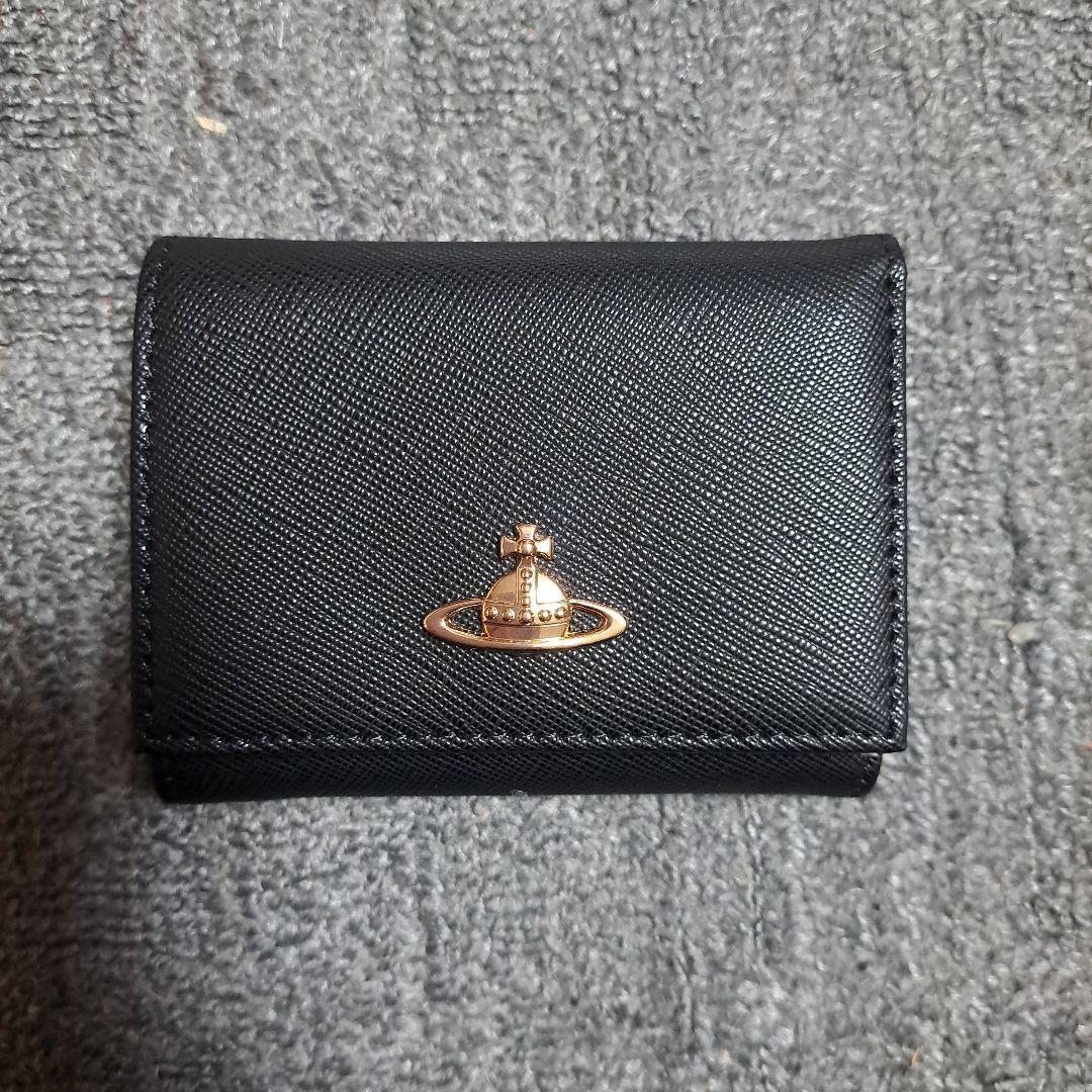 ぐ*♡様 Vivienne Westwood ブラック二つ折り財布