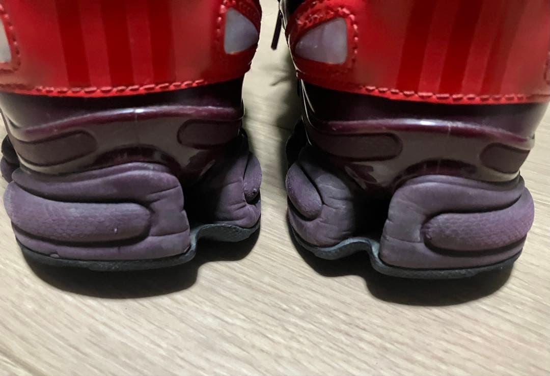 ラフシモンズ　アディダス