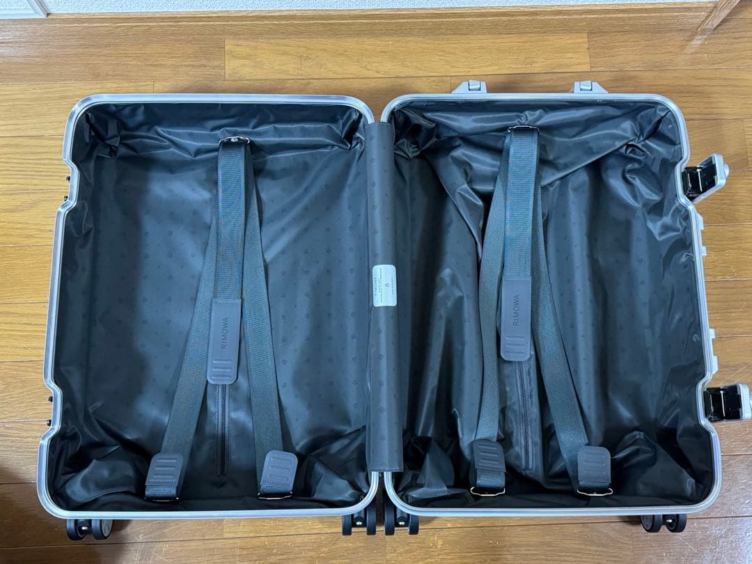 RIMOWA リモワ　オリジナルキャビン　ORIGNAL CABIN 生涯保証