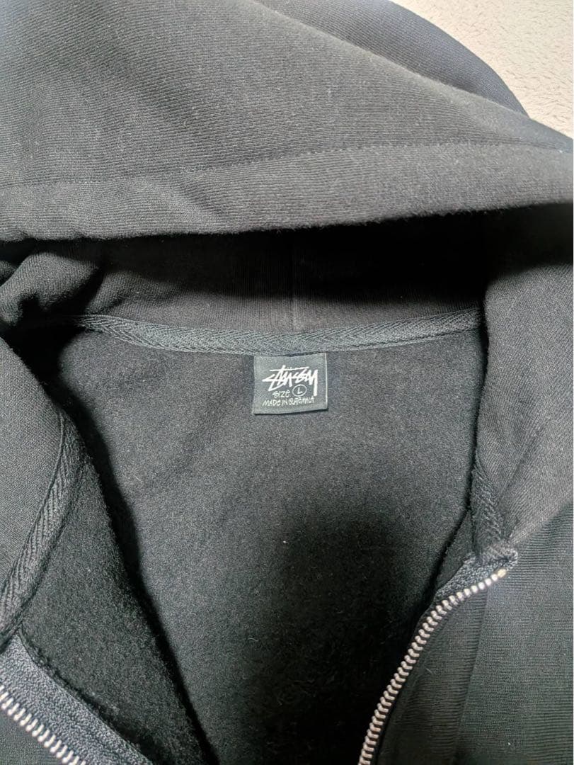 Stussy フルジップ 黒パーカー