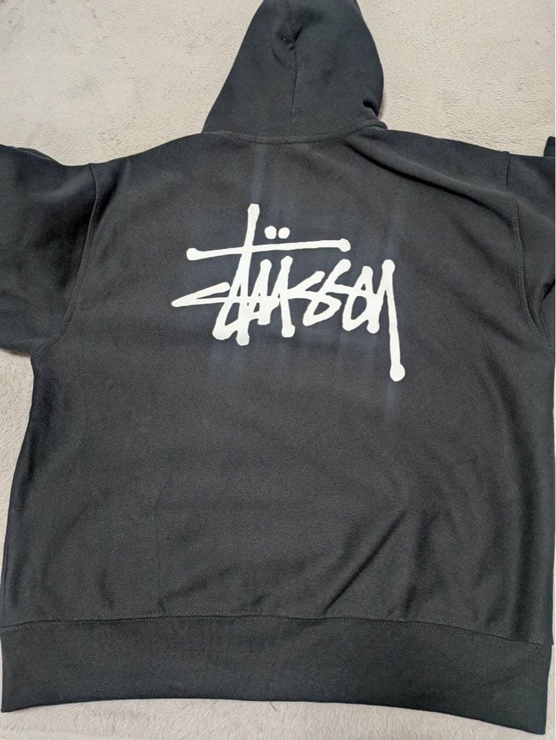 Stussy フルジップ 黒パーカー