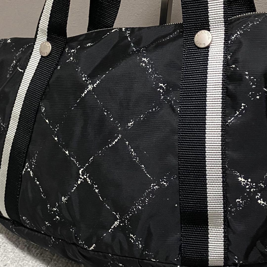 極美品！シャネル［旧トラベルライン］ペット　ショルダーバッグ　犬　ギャランティ