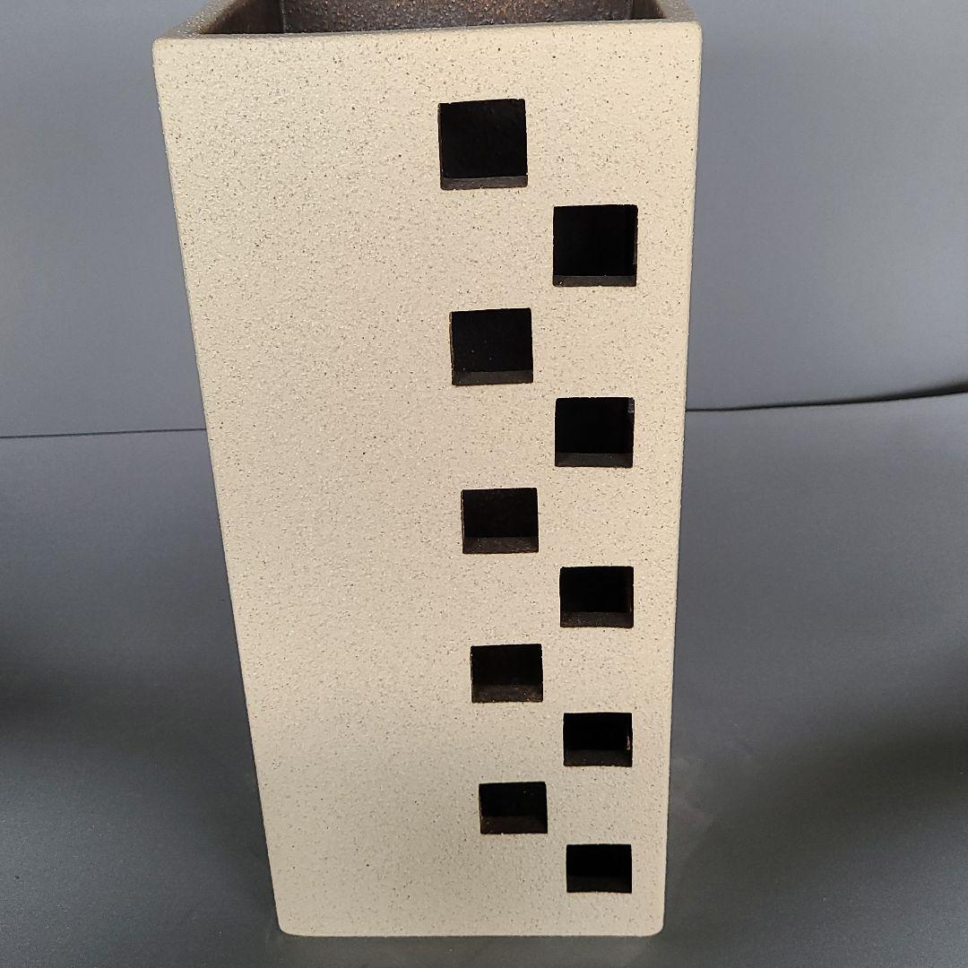 信楽焼 傘立て ベージュ正角 高さ４９cm