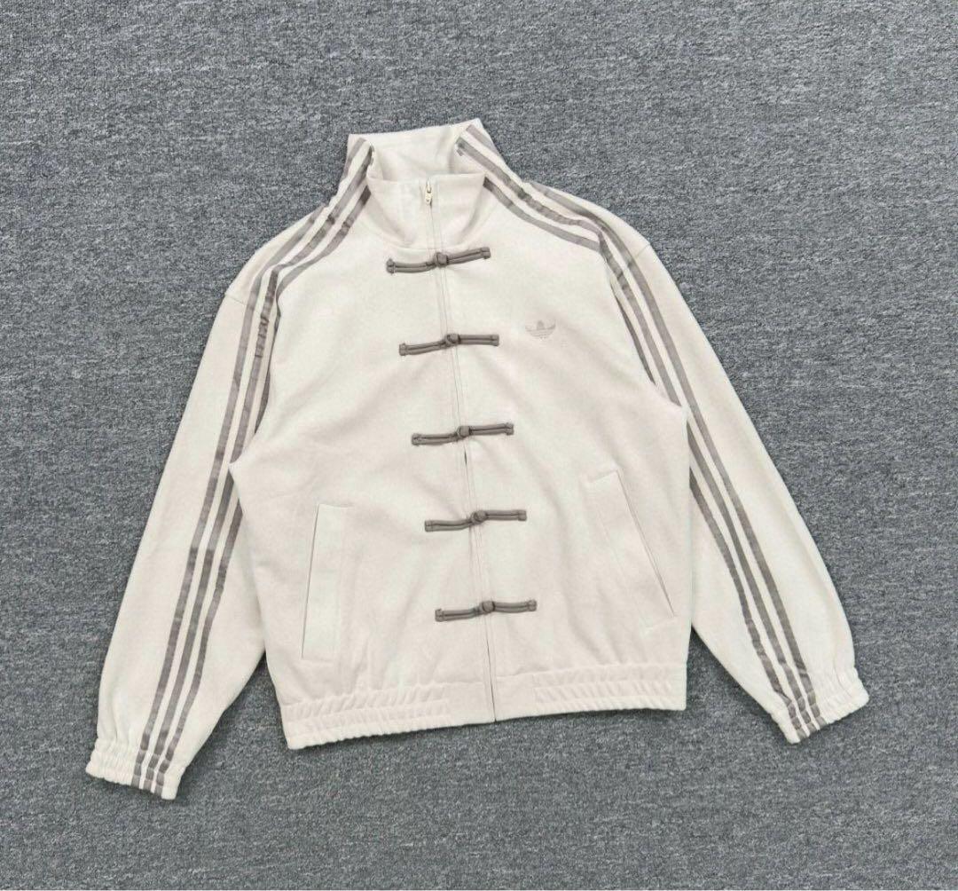 adidasアディダス 中国限定 蛇年トラックジャケット ホワイト Lサイズ”