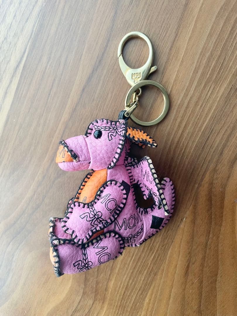 MCM ヴィセトスドラゴン　龍　ピンク　美品　G-DRAGON
