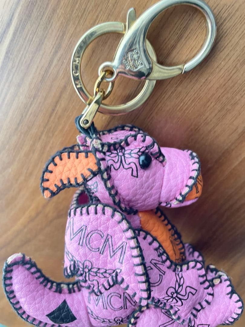 MCM ヴィセトスドラゴン　龍　ピンク　美品　G-DRAGON