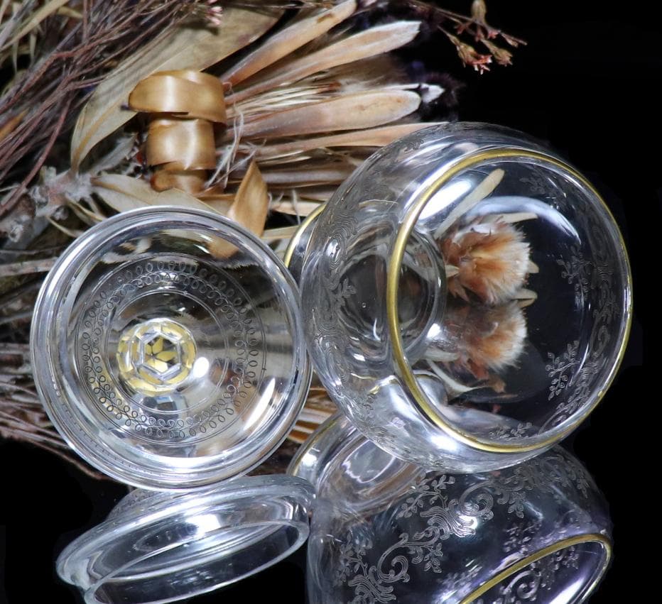 オールド・バカラ 1900年 金彩エッチング 花つなぎ文蓋物 イバラ 小物入れ