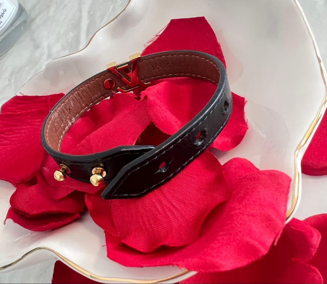 ◆Louis Vuitton◆ブラックレザーブレスレット