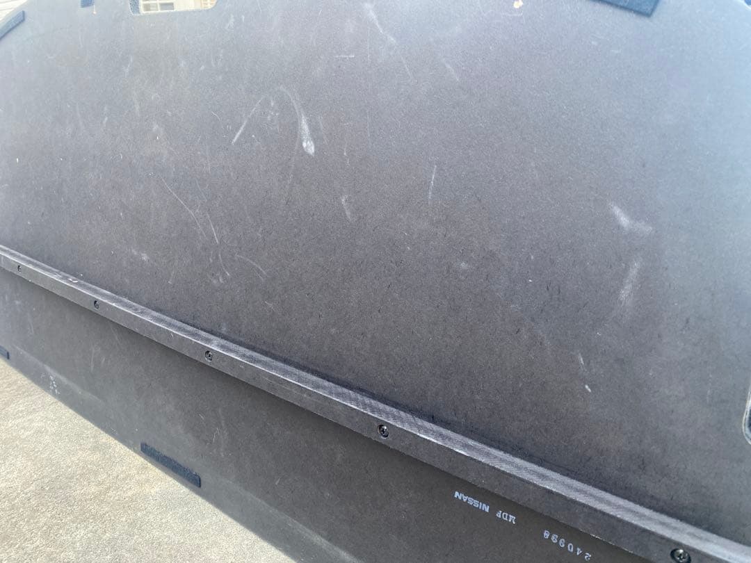 Z12キューブ　ラゲッジアンダーボックス