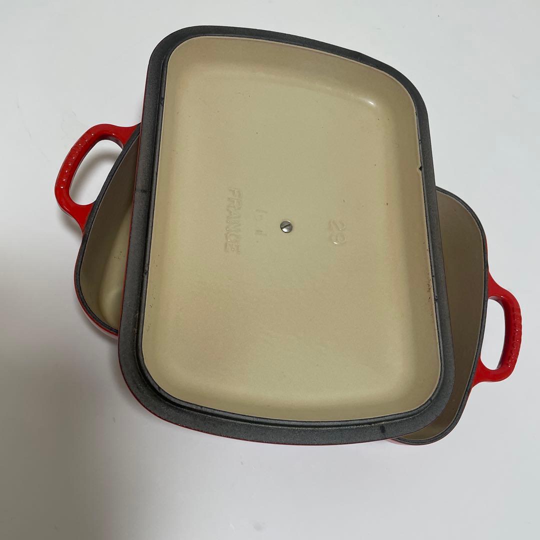 ま*ん様 LE CREUSET 鋳鉄製 レッド 両手鍋