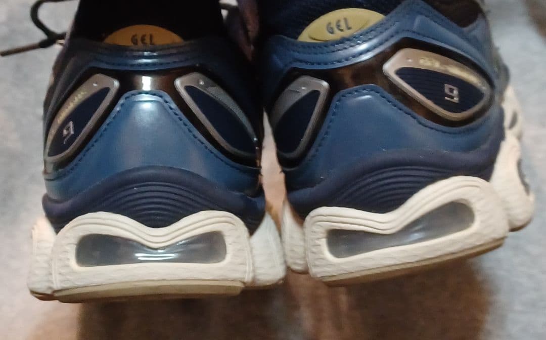 asics　gel nimbus9 ニンバス9 nyc　kayano アシックス