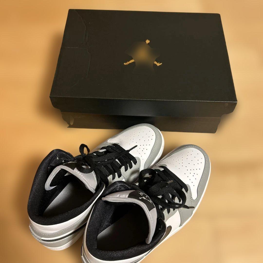 Nike Air Jordan 1 MID ライトスモークグレーホワイトブラック