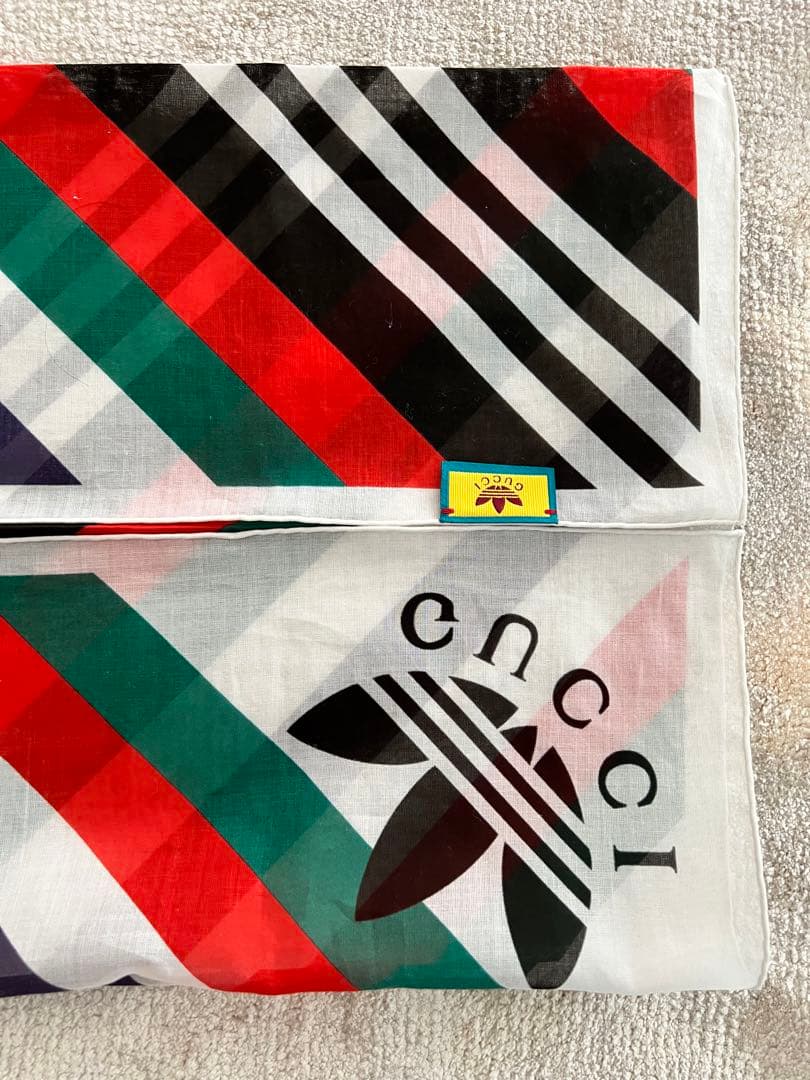 GUCCI✖️adidasバンダナスカーフ