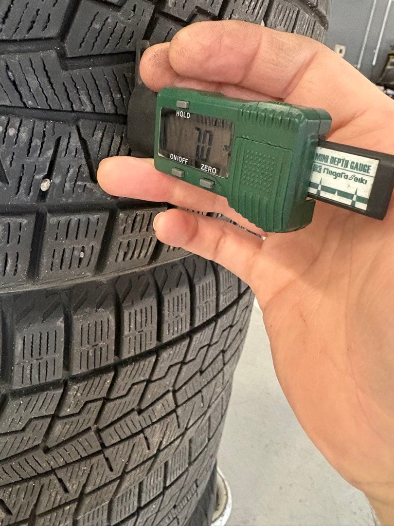 205/50r17 ヨコハマ　アイスガード7 ４本