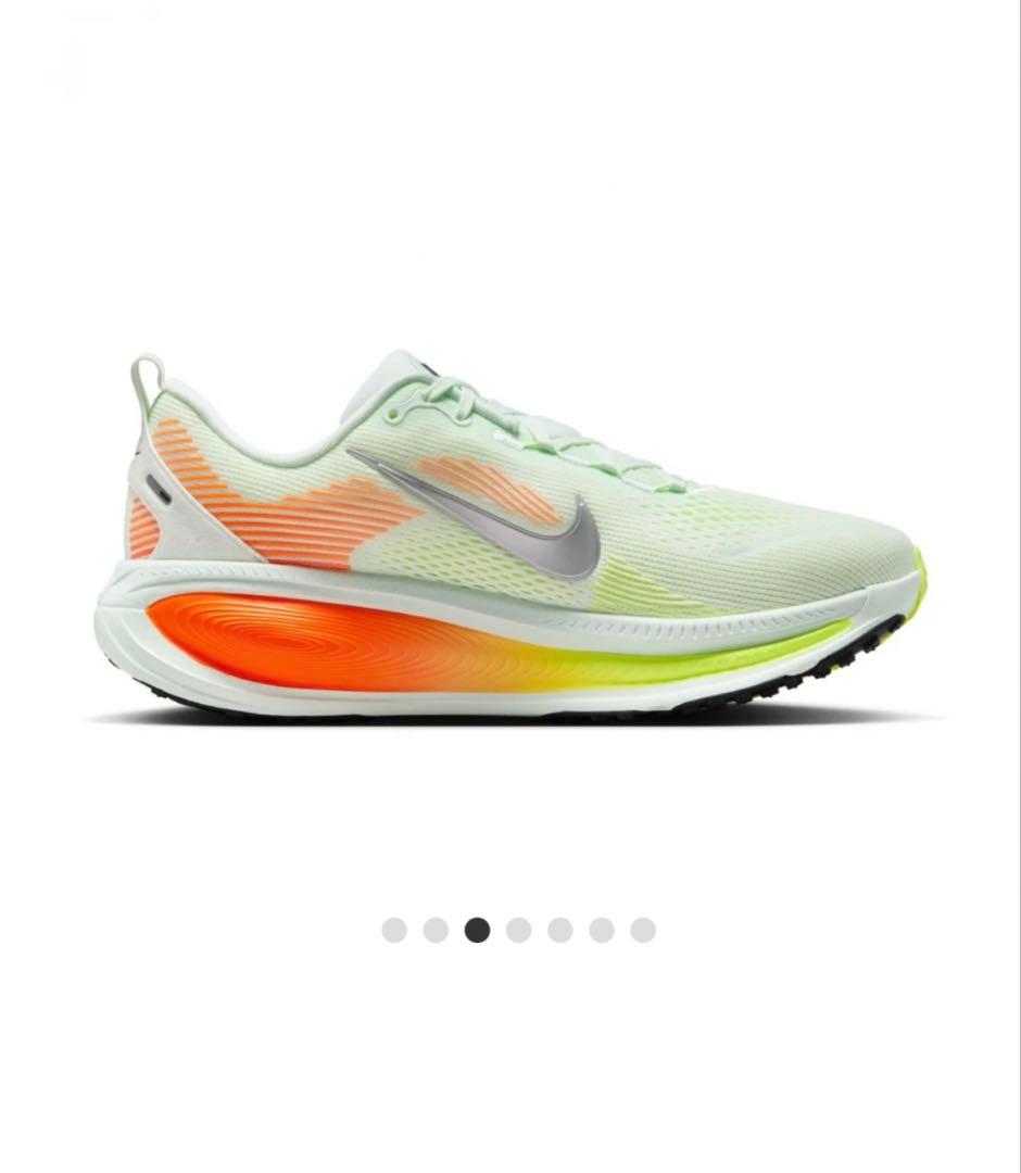 Nike VOMERO 18 ランニングシューズ