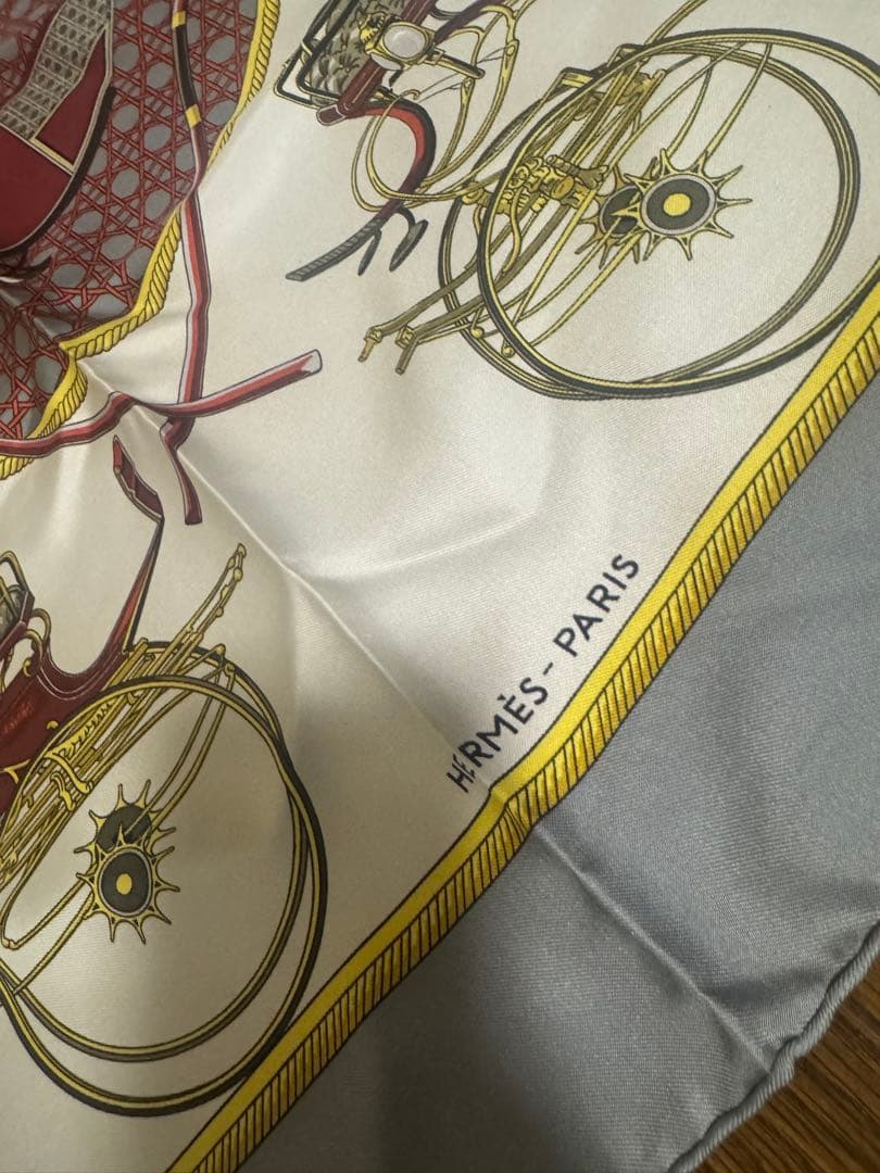 HERMÈS シルクスカーフ 馬車と自転車