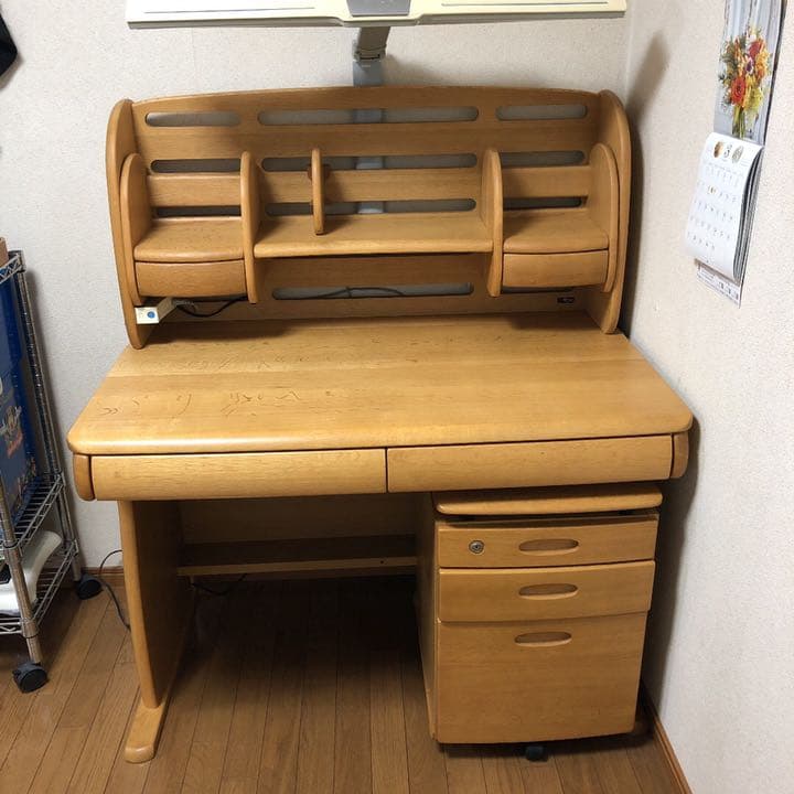 イトーキ学習机カリモク