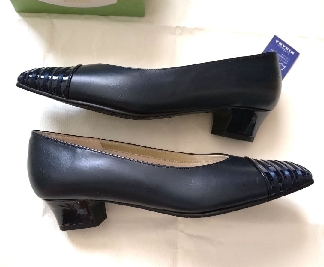 【新品・未使用】MIHAMA／ミハマ 撥水パンプス黒　24.5㎝　3㎝ヒール