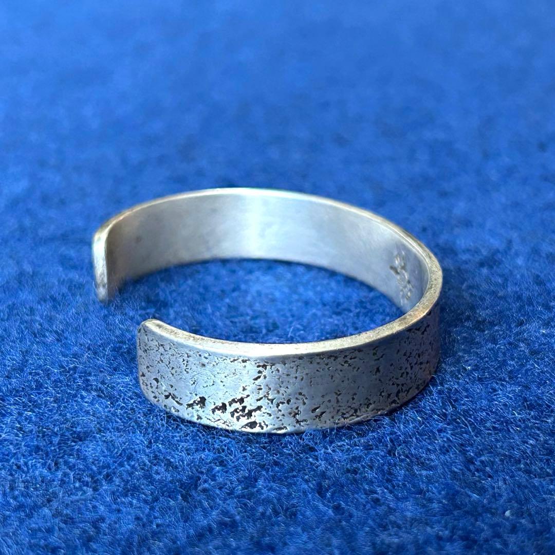 アクセサリー First Arrows K18 hammered cast bangle