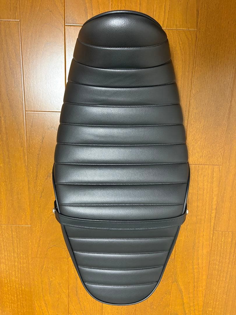 Z900RS　ARCHIシートASSY　タックロール　アーキ