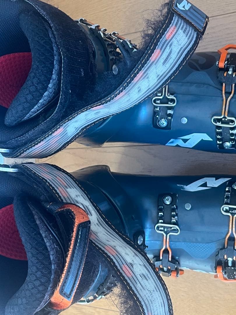 ノルディカ　ストライダー120 スキーブーツ