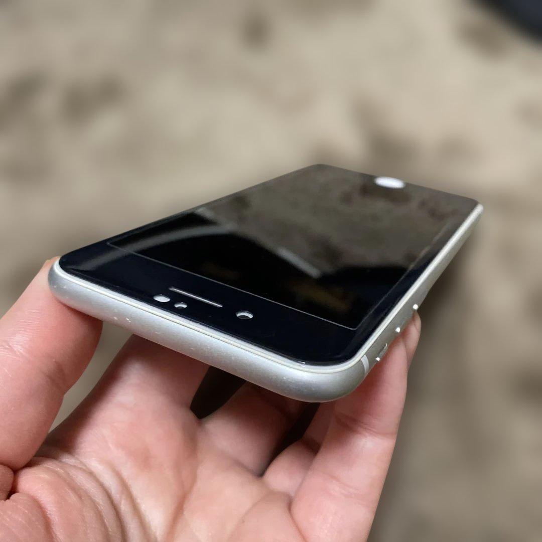 Apple iPhone8 ホワイト