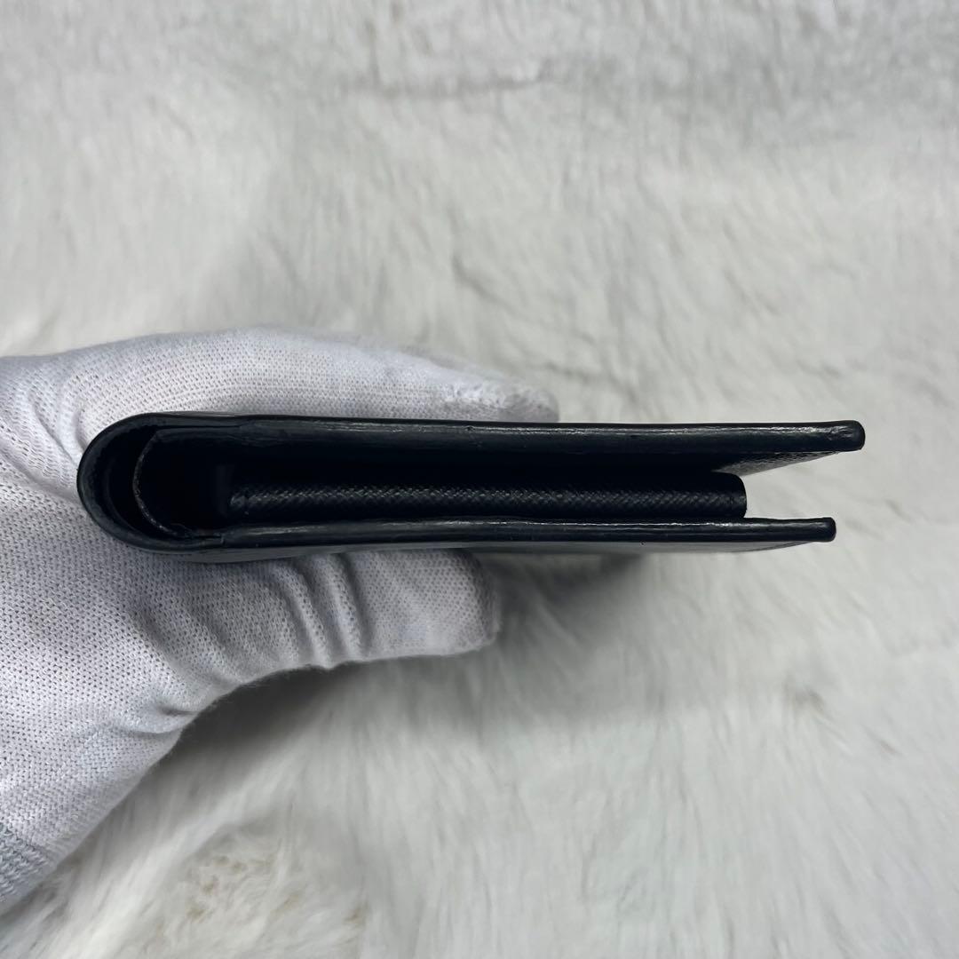 【極美品】Louis Vuitton ブラック 二つ折り財布