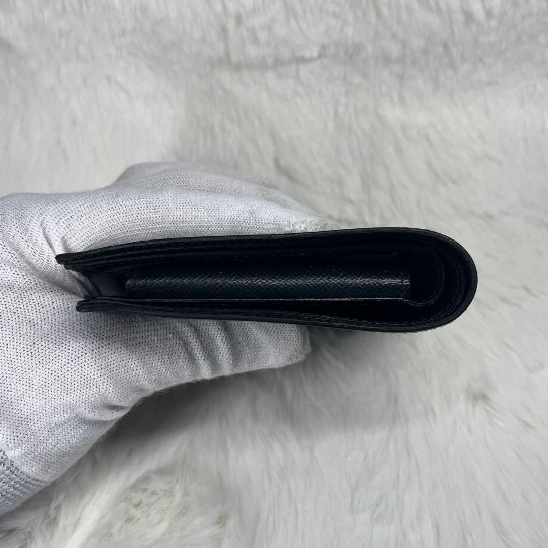 【極美品】Louis Vuitton ブラック 二つ折り財布