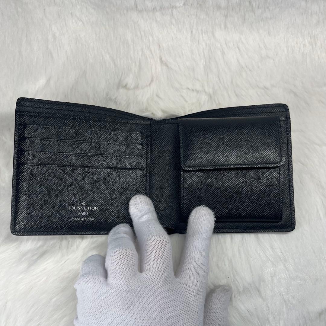 【極美品】Louis Vuitton ブラック 二つ折り財布