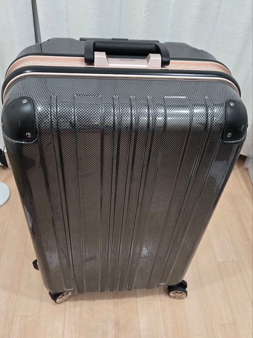 レジェンドウォーカー キャリーケース M 68L ブラック ピンク