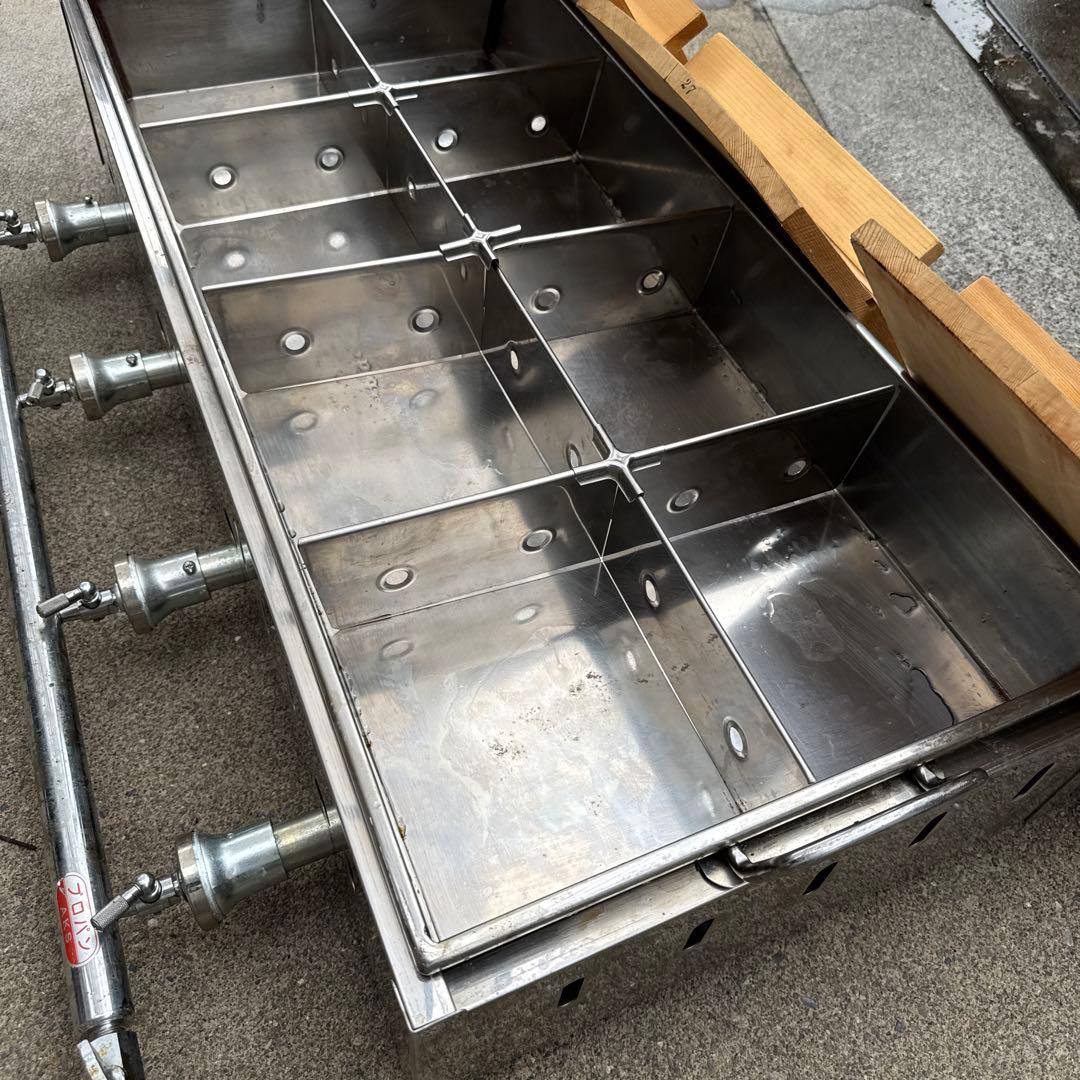 美品‼️おでん鍋8ツ仕切‼️キッチンカー、屋台、的屋、居酒屋‼️上蓋有り‼️プロパンガス